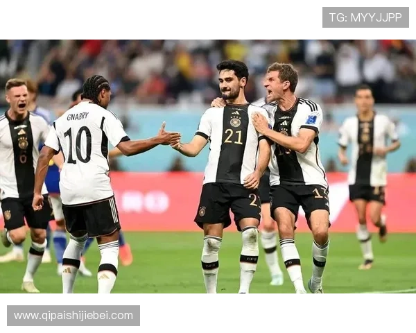 日本队面对死亡之组的战术布局与球员表现亮点全面总结